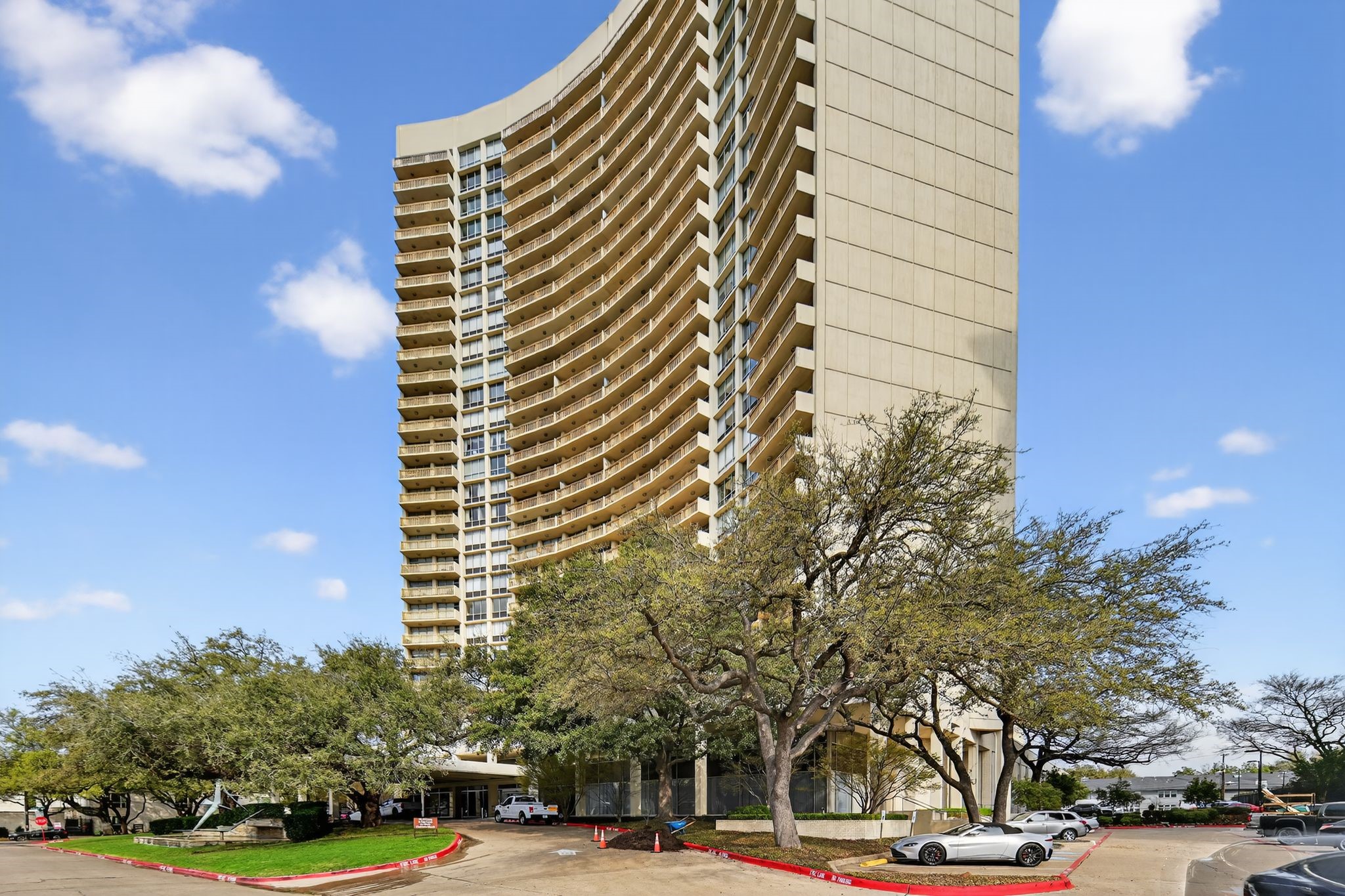 6211 W Northwest Highway Dallas TX 75225