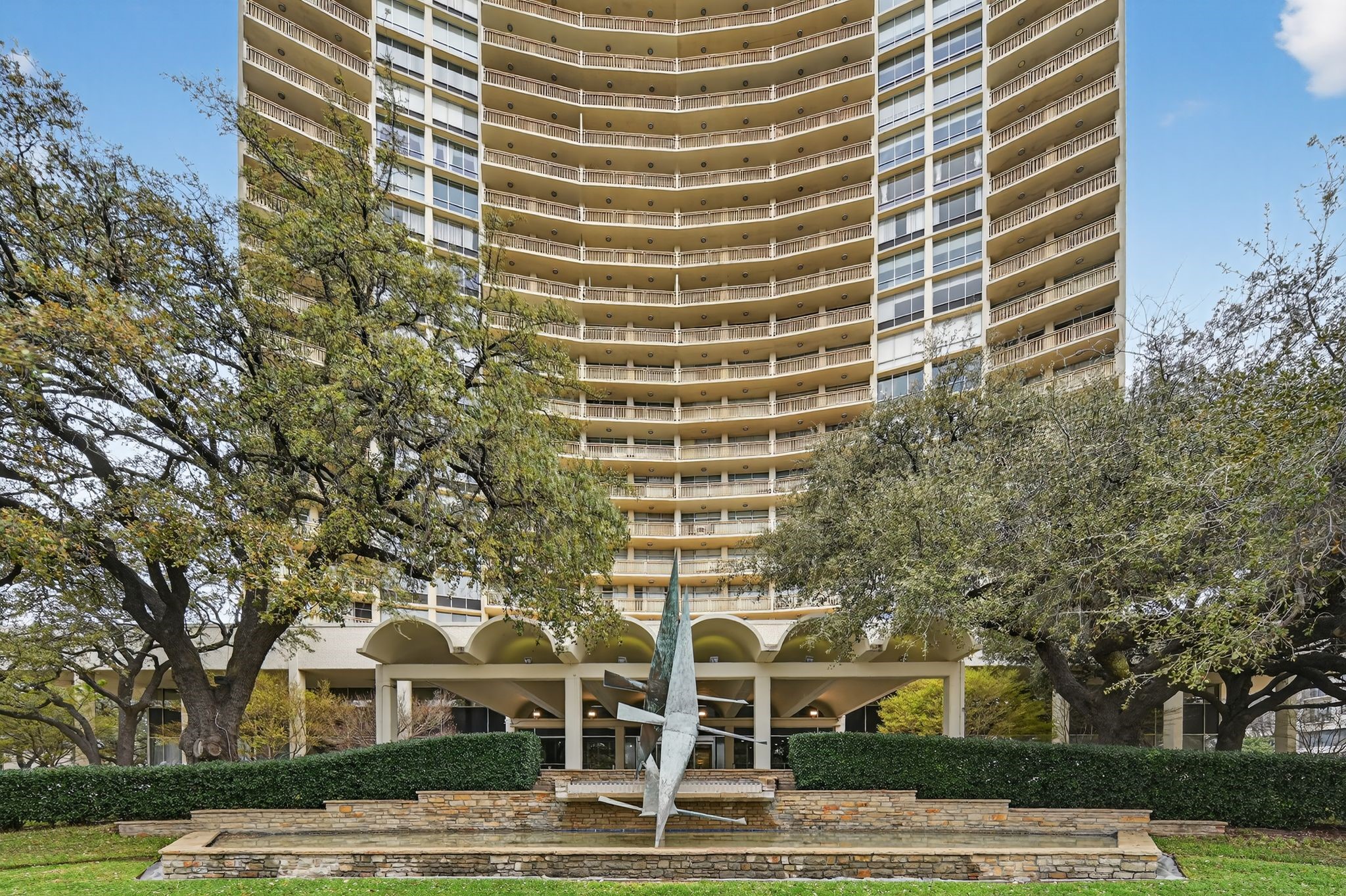 6211 W Northwest Highway Dallas TX 75225
