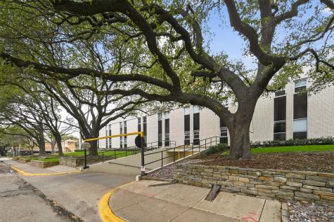 6211 W Northwest Highway Dallas TX 75225