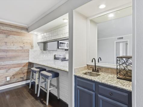 2713 Meadowstone Court Carrollton TX 75006