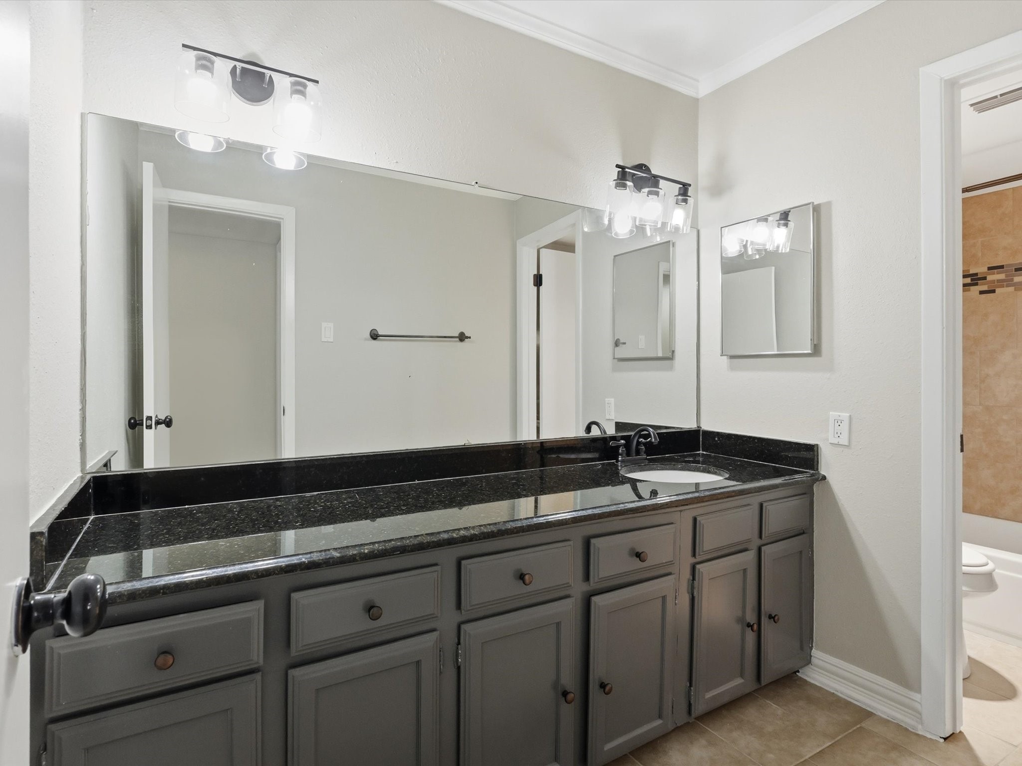 2713 Meadowstone Court Carrollton TX 75006