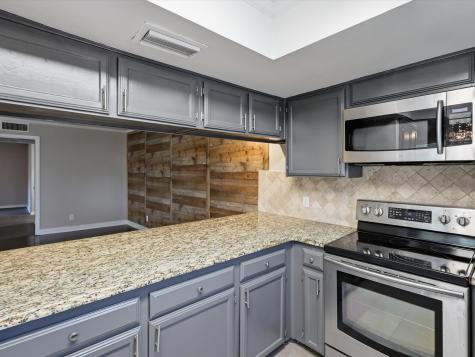2713 Meadowstone Court Carrollton TX 75006