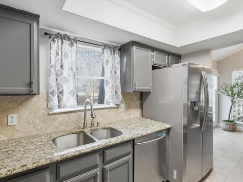 2713 Meadowstone Court Carrollton TX 75006