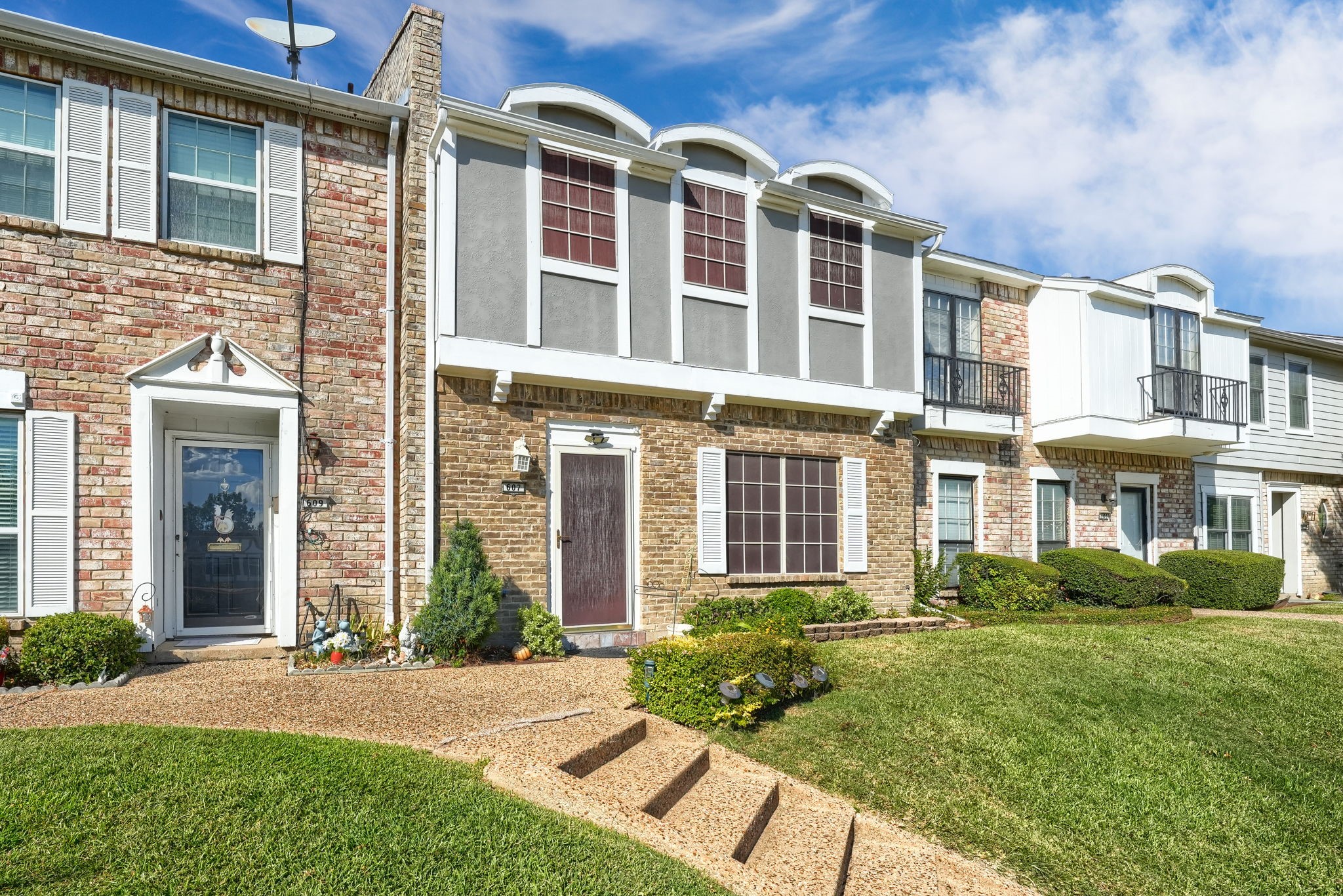 607 Trailwood Court Garland TX 75043