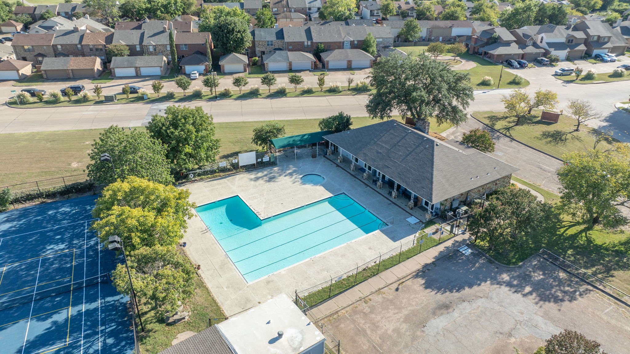 607 Trailwood Court Garland TX 75043