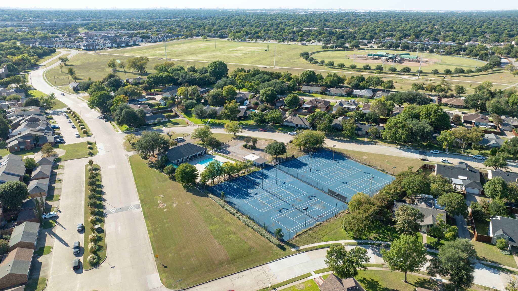 607 Trailwood Court Garland TX 75043