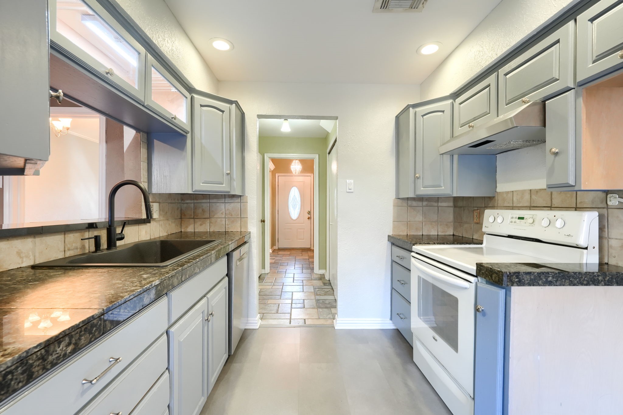 607 Trailwood Court Garland TX 75043