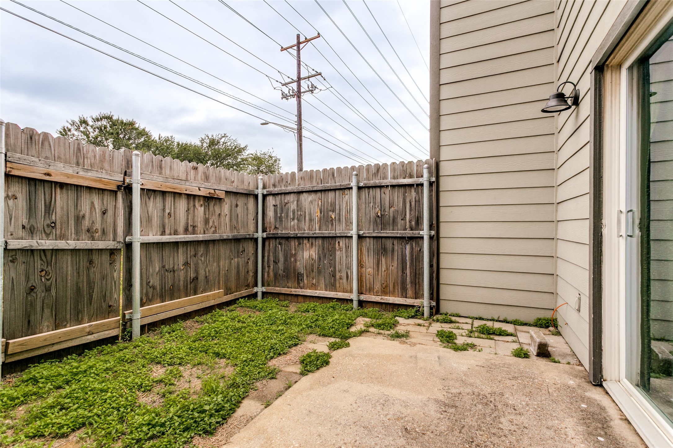 634 W Collins Street Denton TX 76201