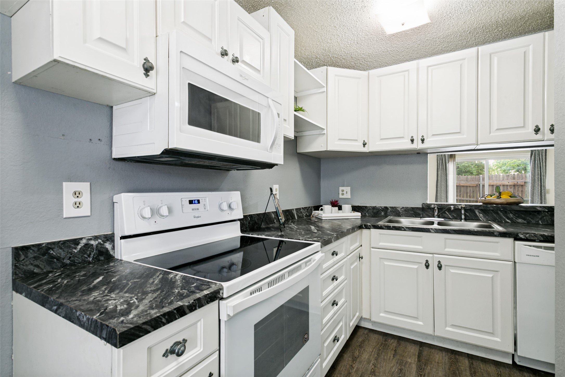 634 W Collins Street Denton TX 76201