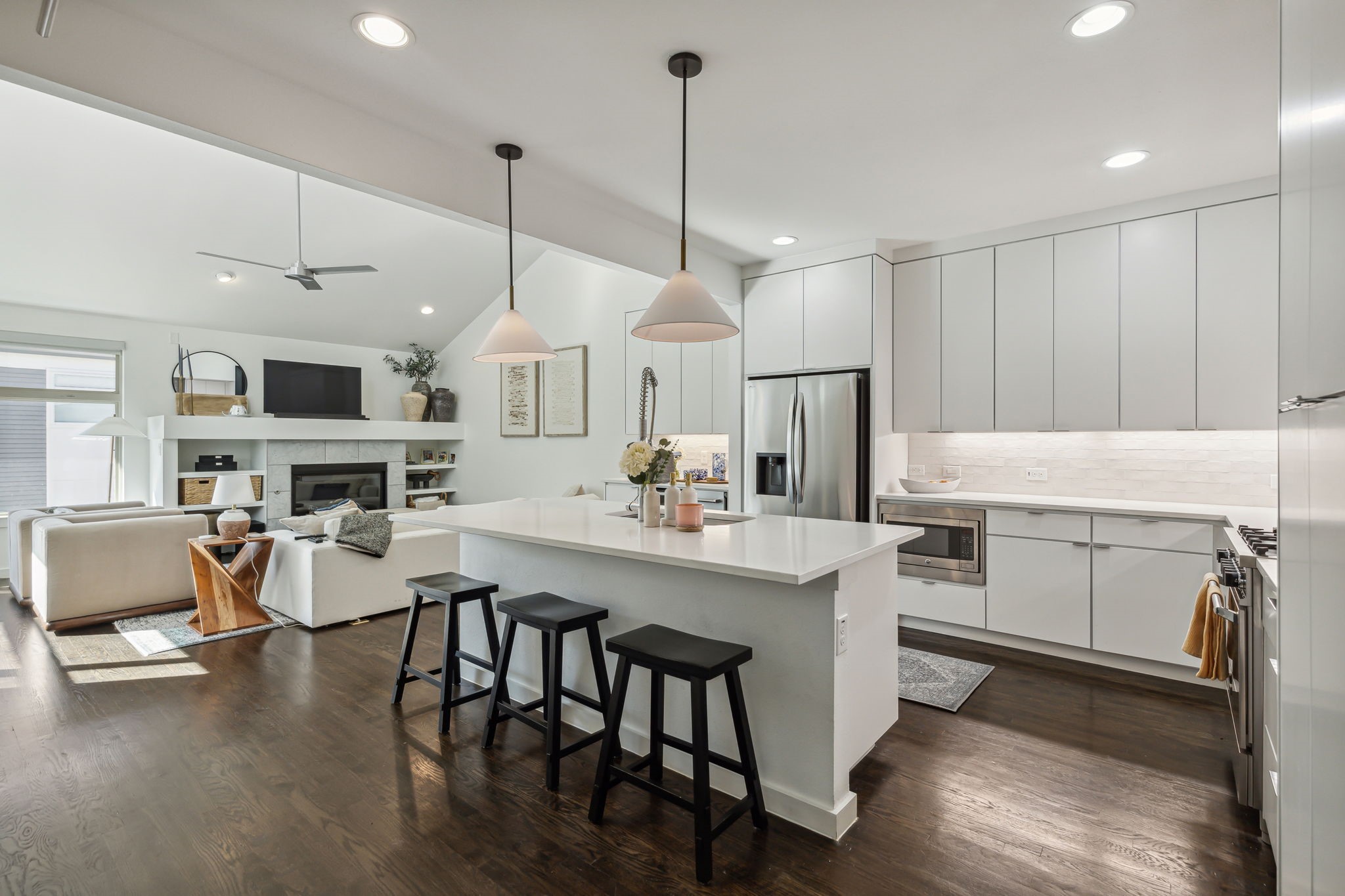 2207 Lola Court Dallas TX 75206