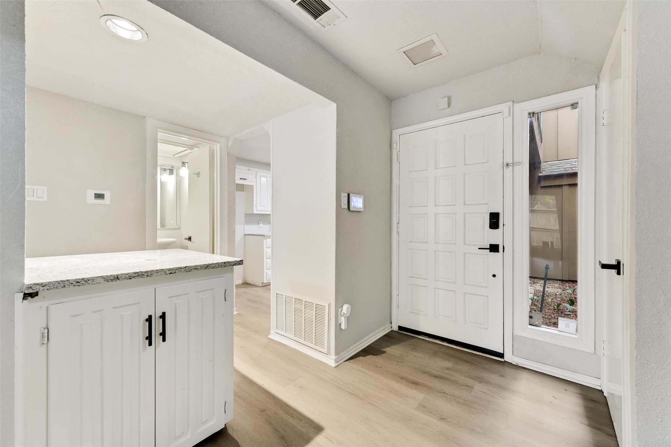 3161 Golden Oak Farmers Branch TX 75234