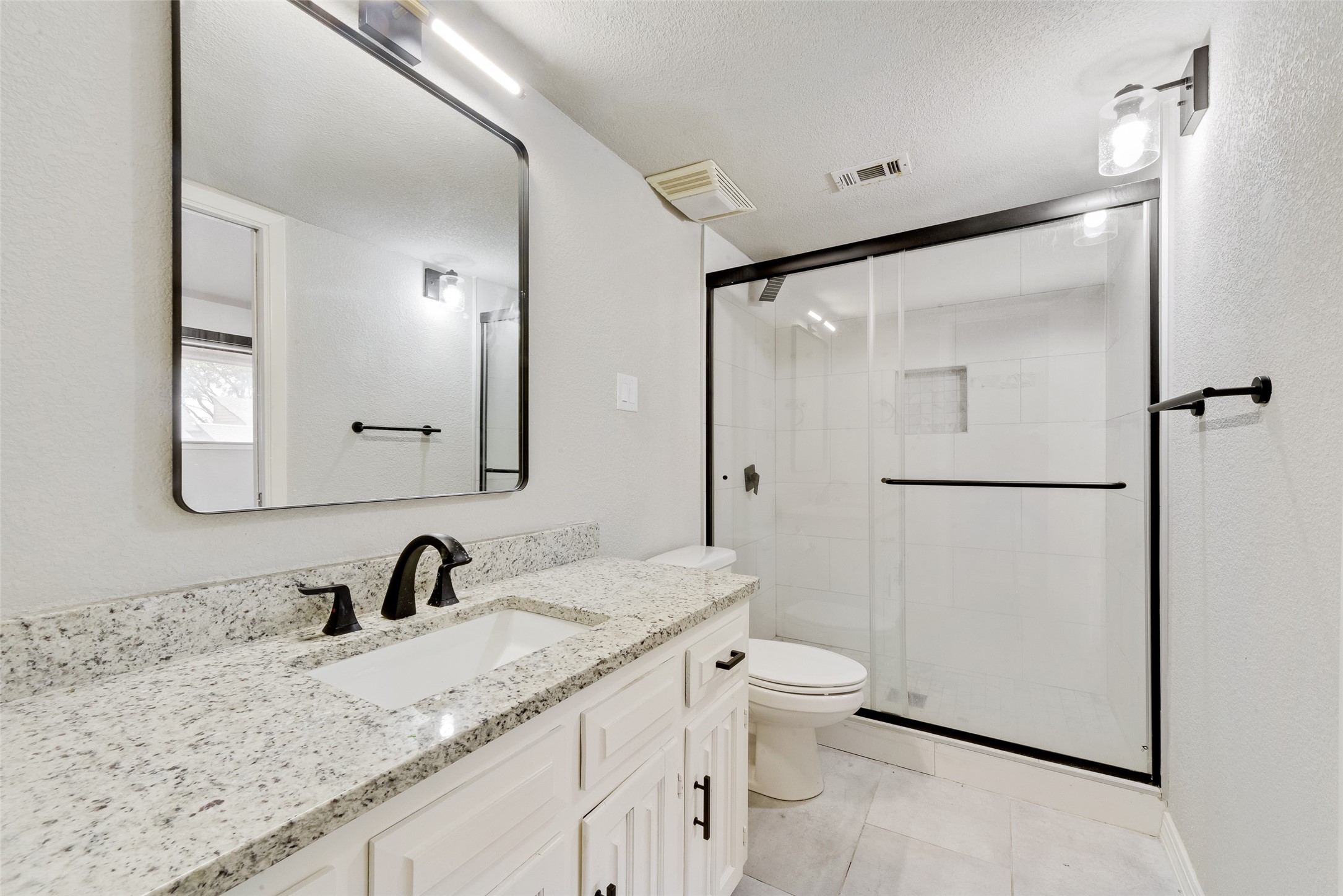 3161 Golden Oak Farmers Branch TX 75234