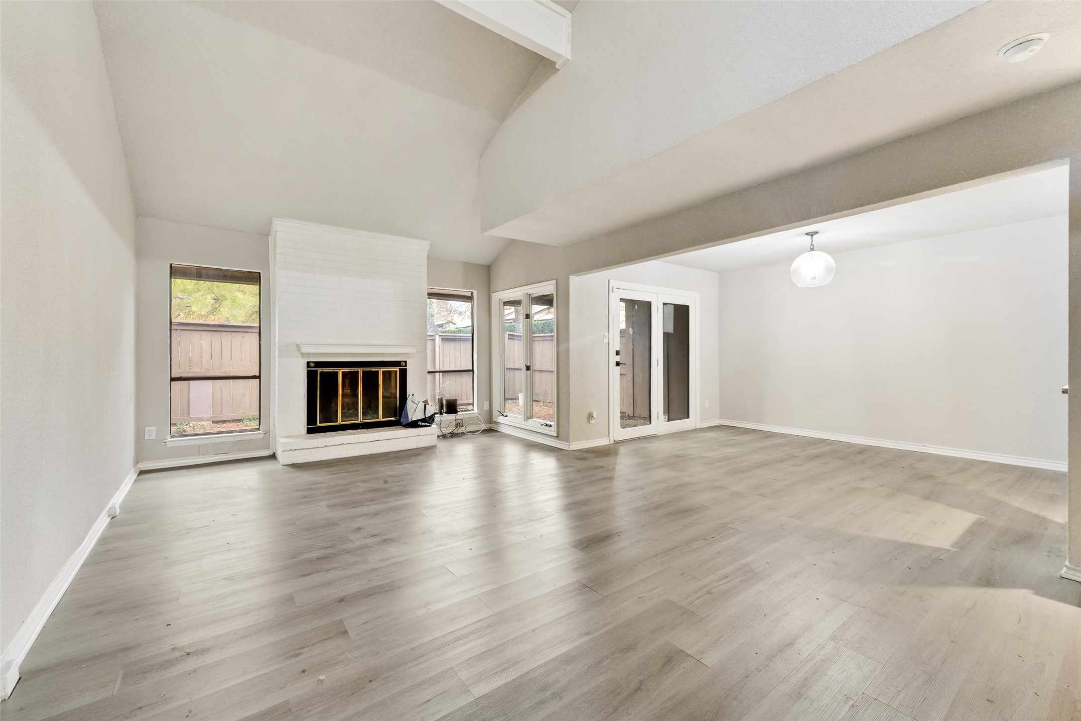 3161 Golden Oak Farmers Branch TX 75234