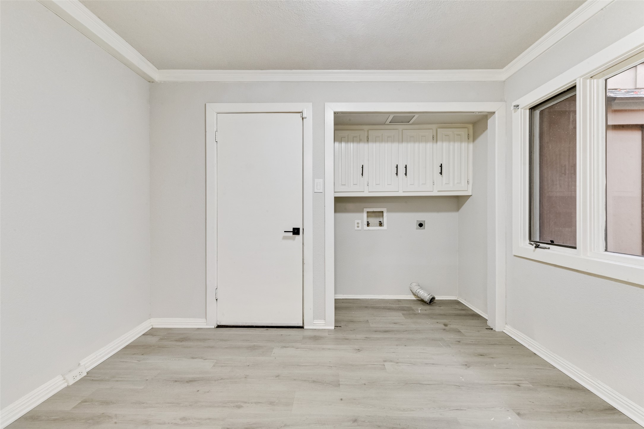 3161 Golden Oak Farmers Branch TX 75234