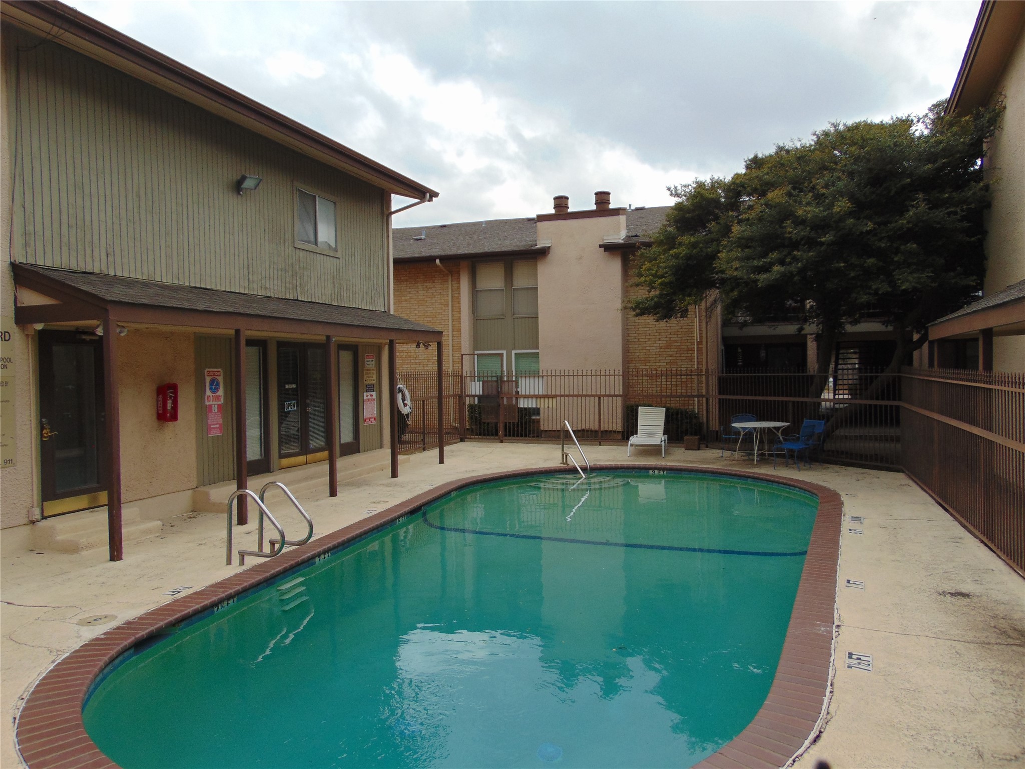 12806 Midway Road Dallas TX 75244