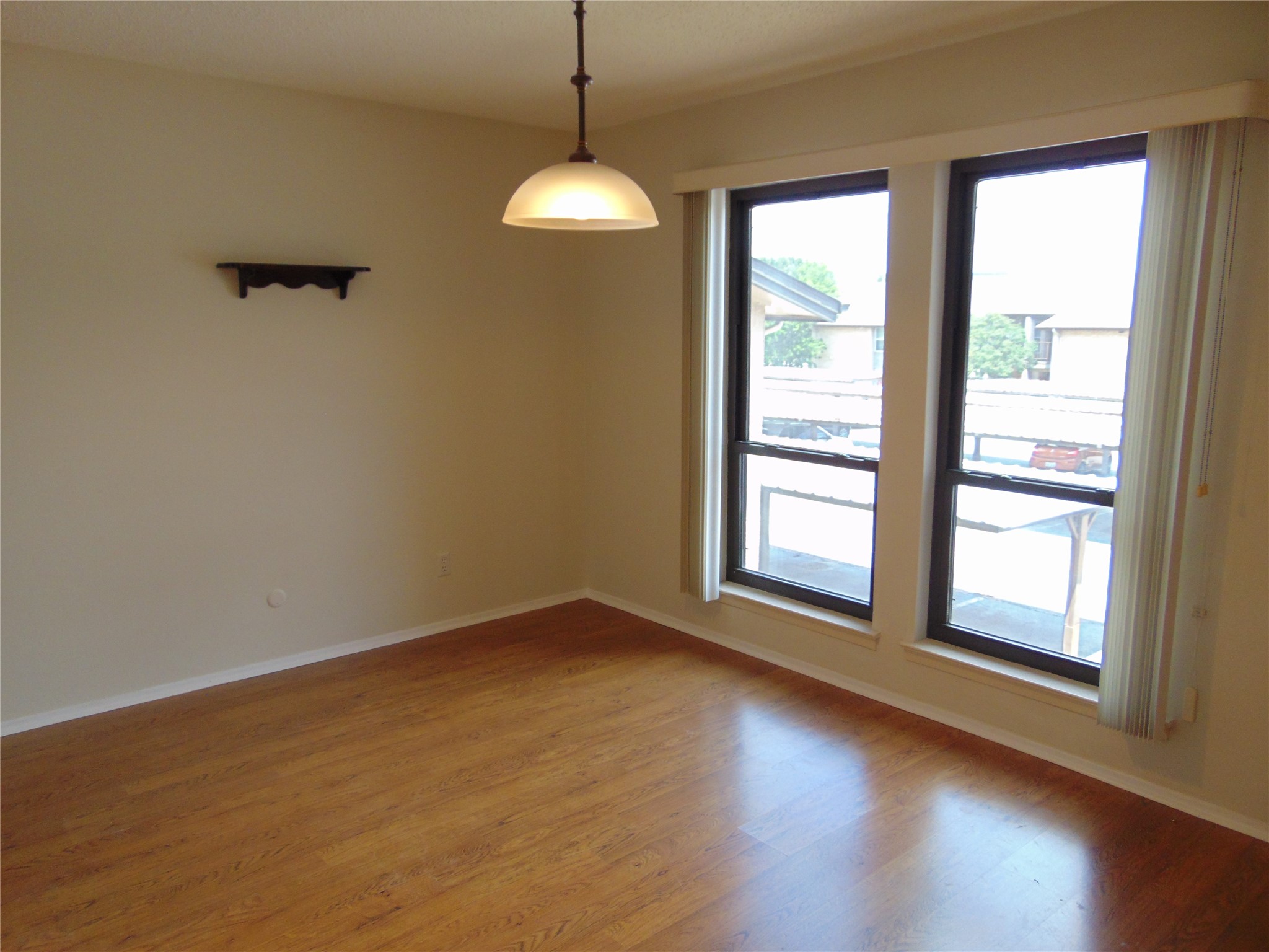 12806 Midway Road Dallas TX 75244