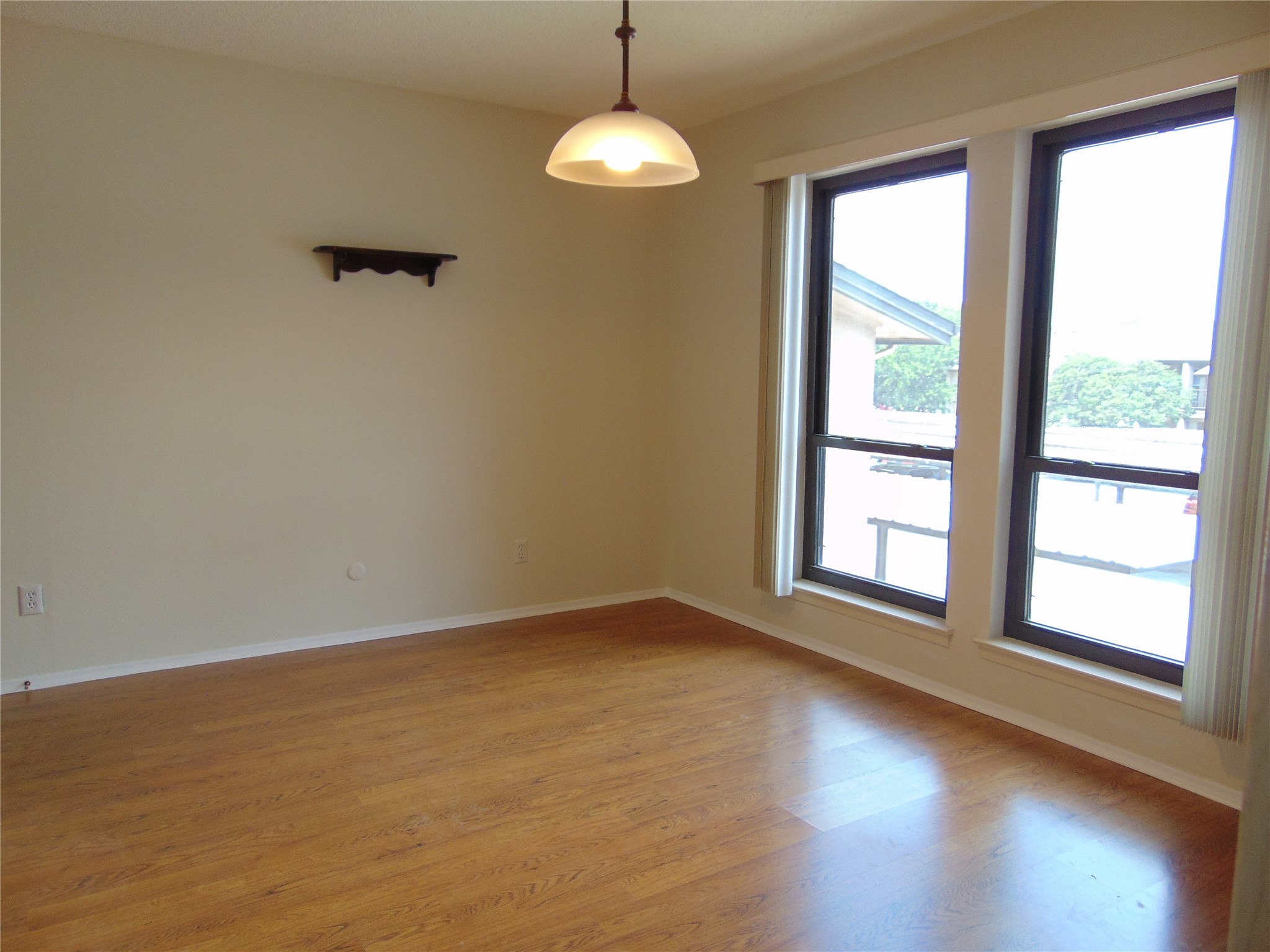 12806 Midway Road Dallas TX 75244