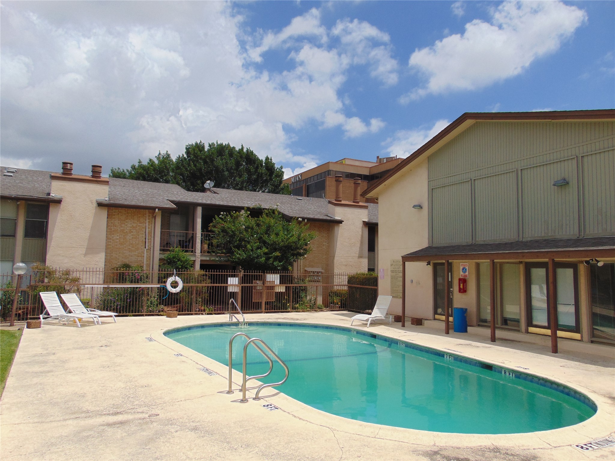 12806 Midway Road Dallas TX 75244