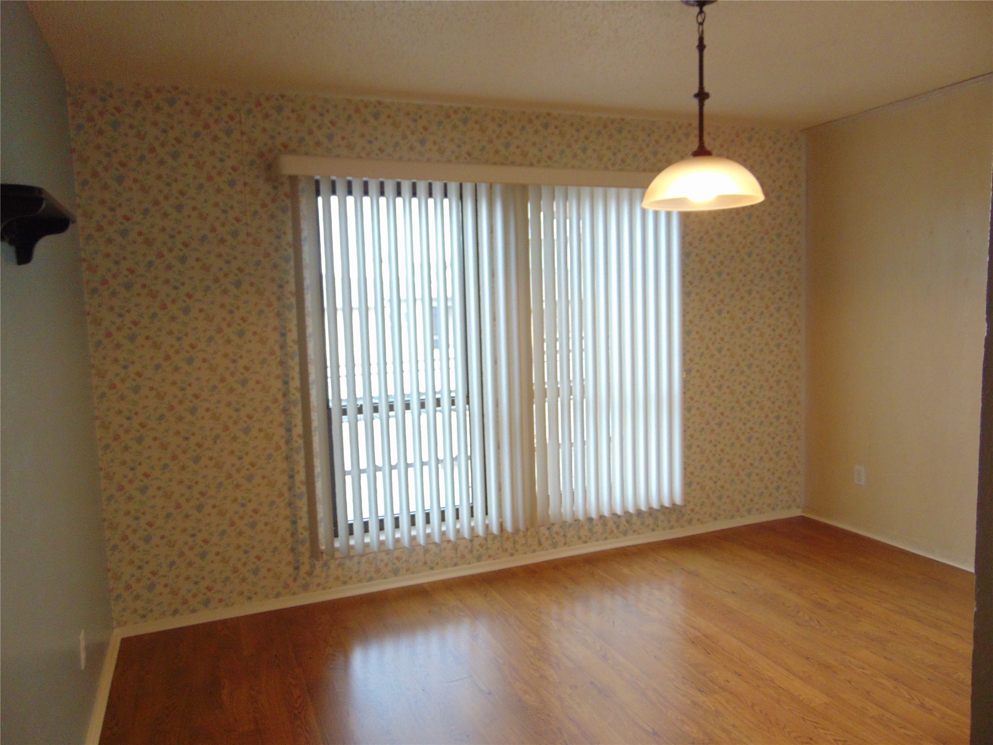 12806 Midway Road Dallas TX 75244