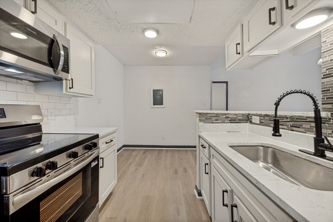 7152 Fair Oaks Avenue Dallas TX 75231