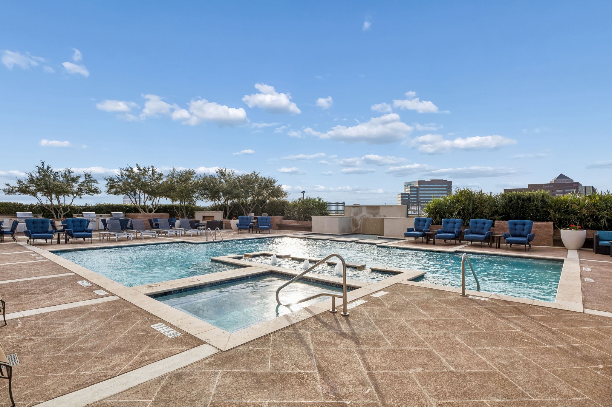 330 Las Colinas Boulevard E Irving TX 75039