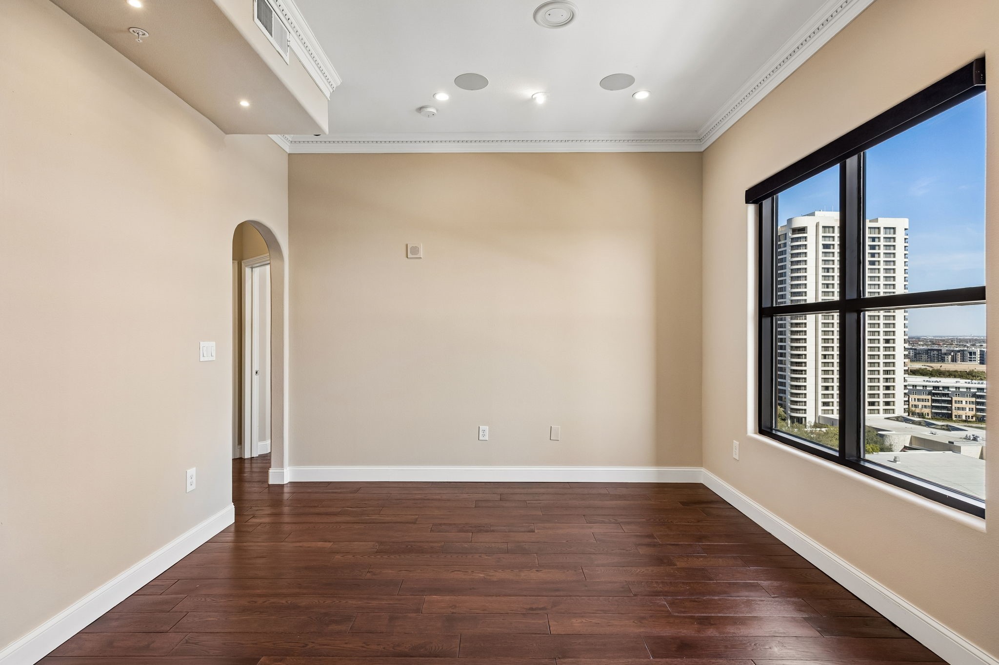 330 Las Colinas Boulevard E Irving TX 75039
