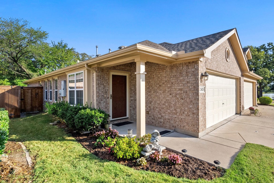 2421 Ravenwood Court Mansfield TX 76063