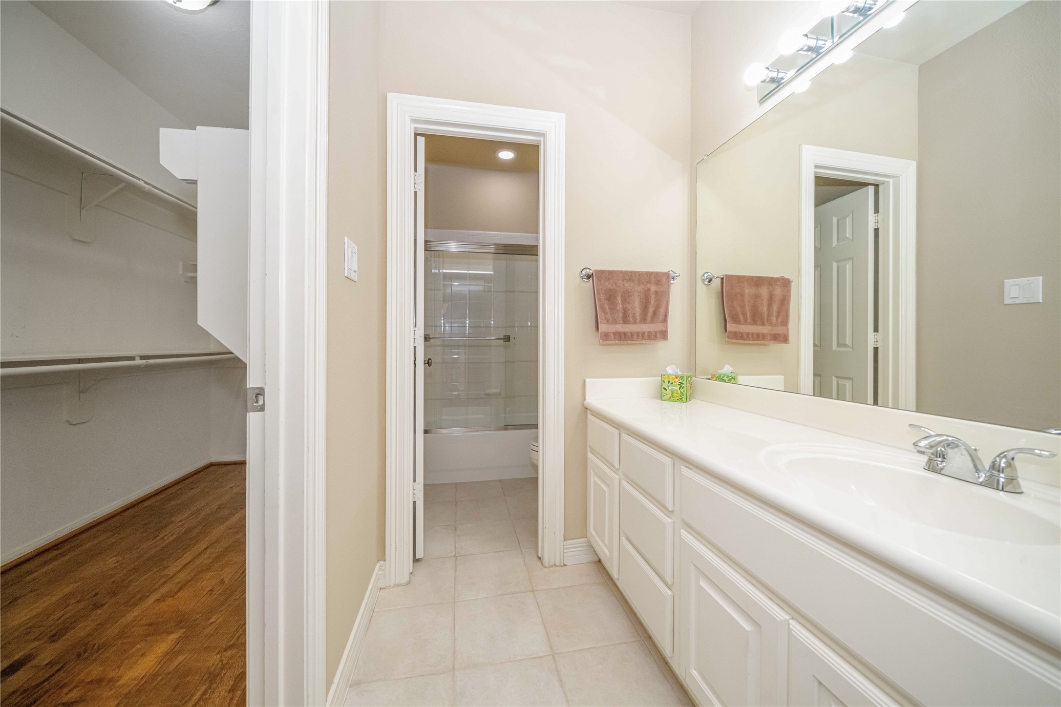 2906 Thomas Avenue Dallas TX 75204