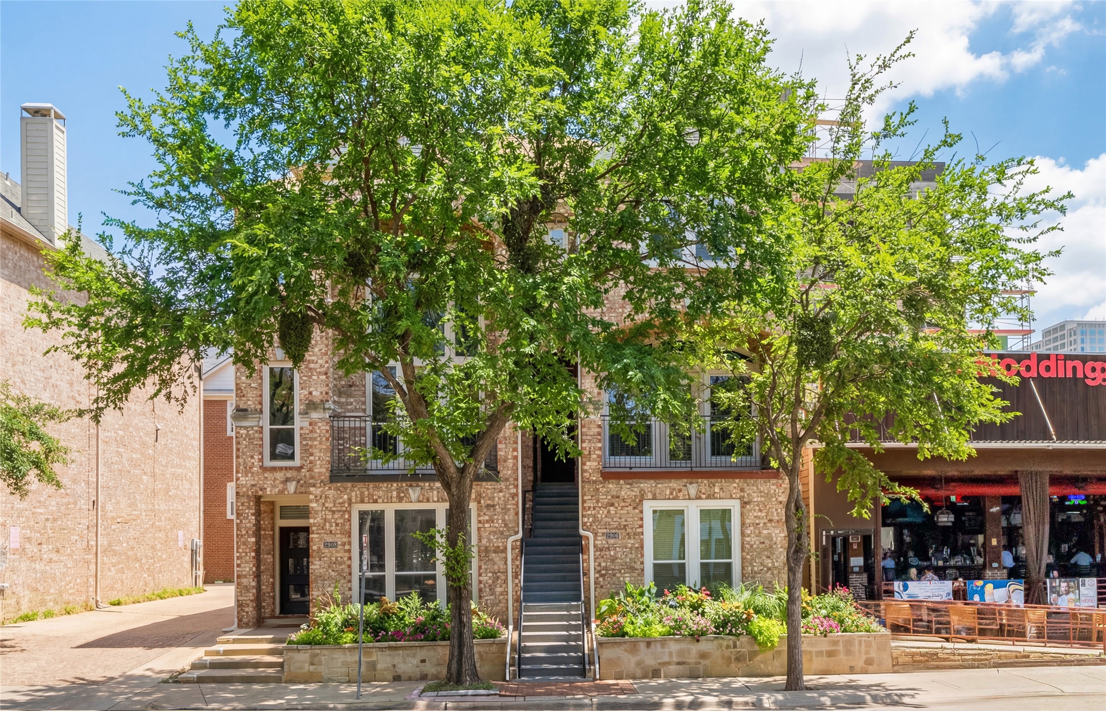 2906 Thomas Avenue Dallas TX 75204