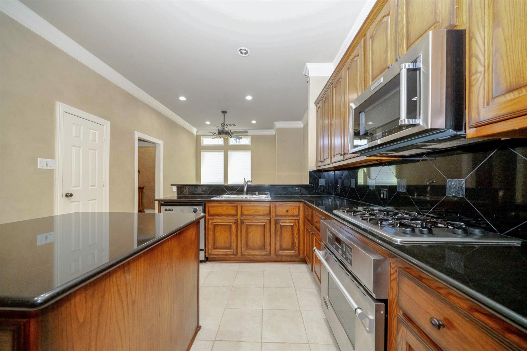 2906 Thomas Avenue Dallas TX 75204