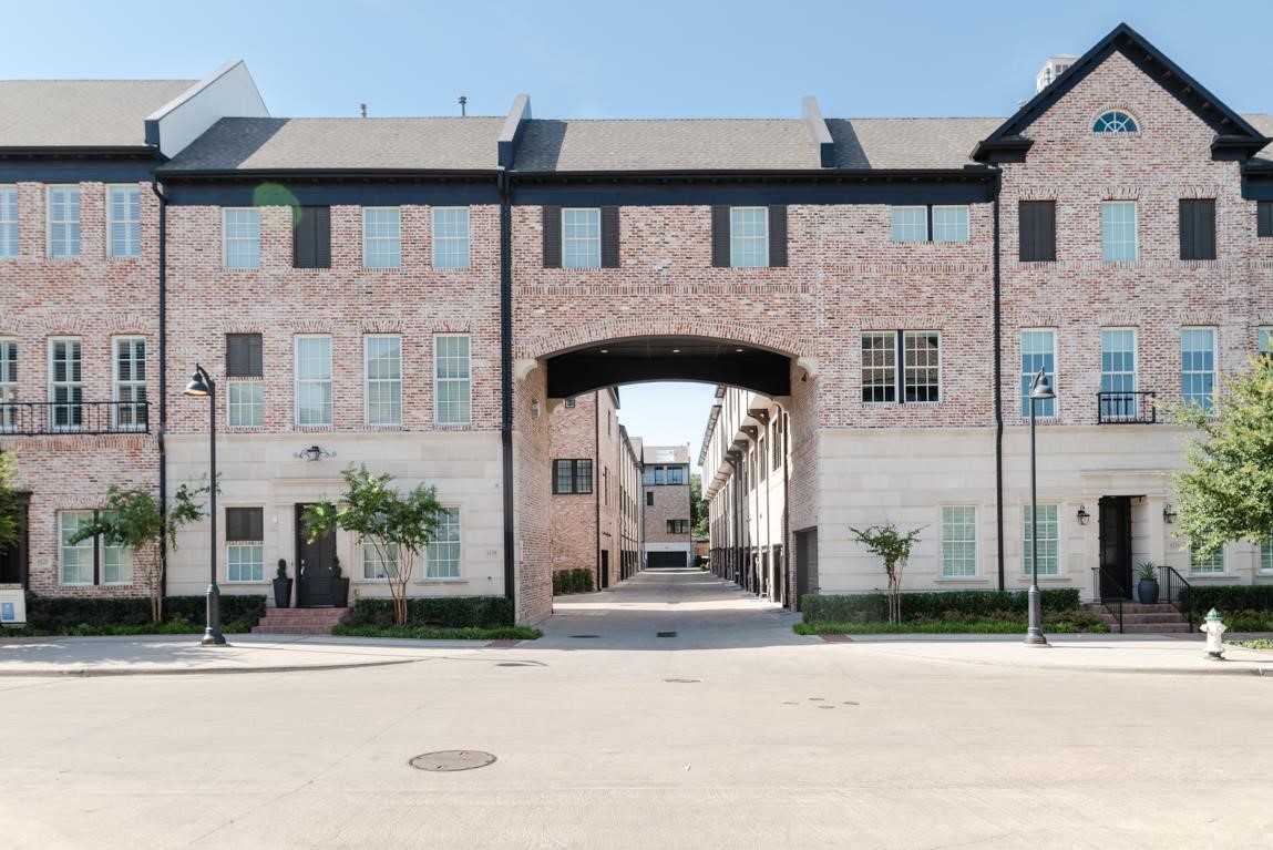 4143 Runyon Road Addison TX 75001
