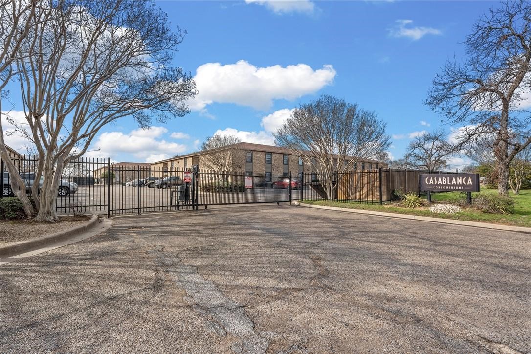 1421 S 12th Street Waco TX 76706