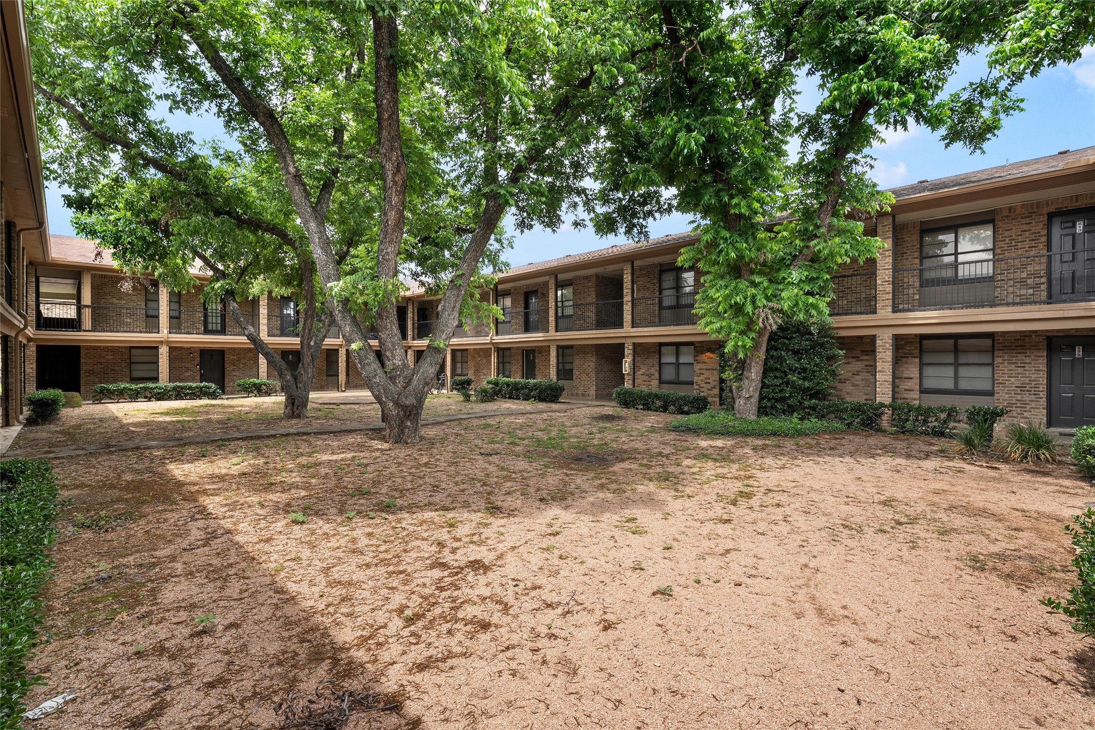 1421 S 12th Street Waco TX 76706
