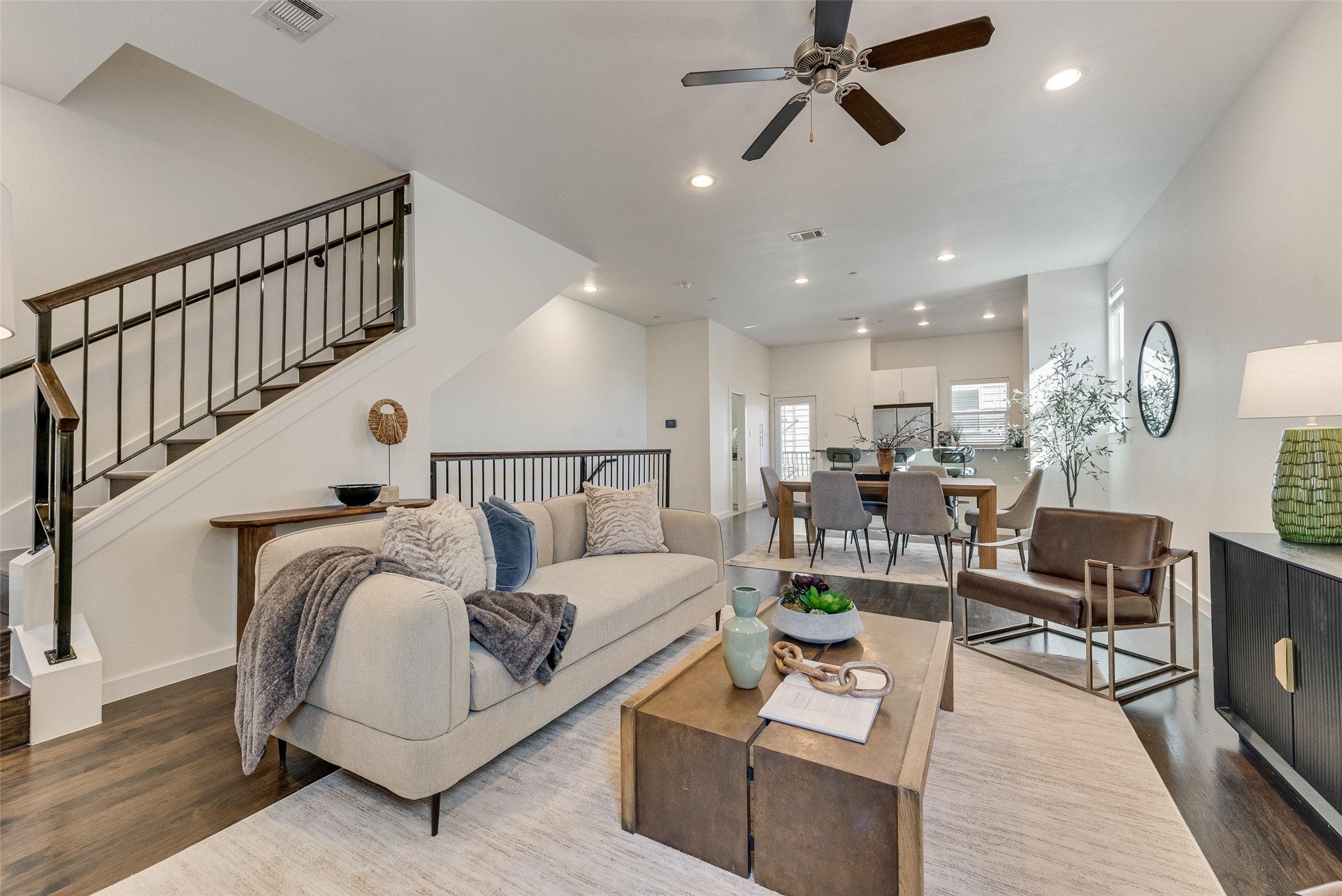 3200 Ross Avenue Dallas TX 75204