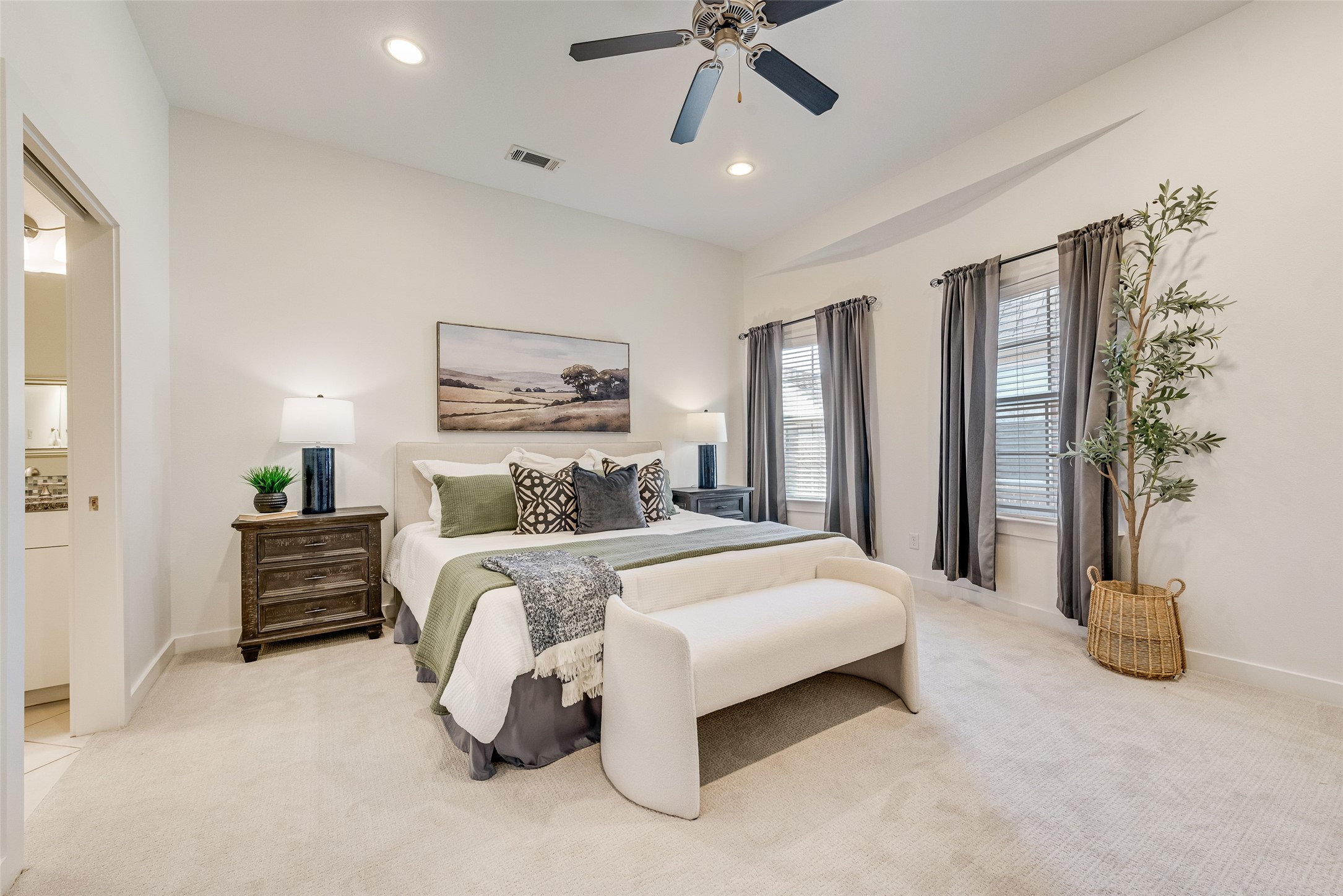 3200 Ross Avenue Dallas TX 75204