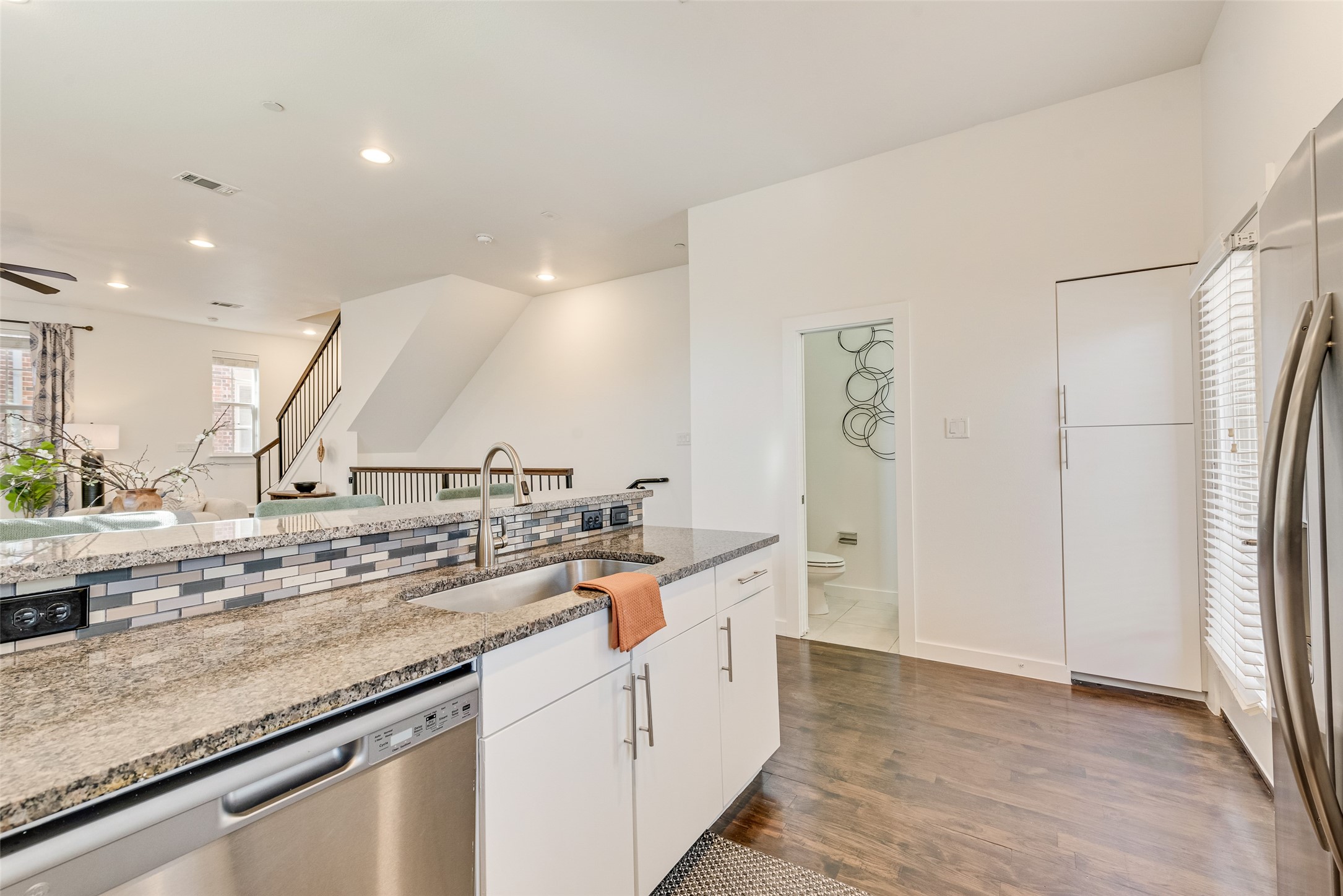 3200 Ross Avenue Dallas TX 75204