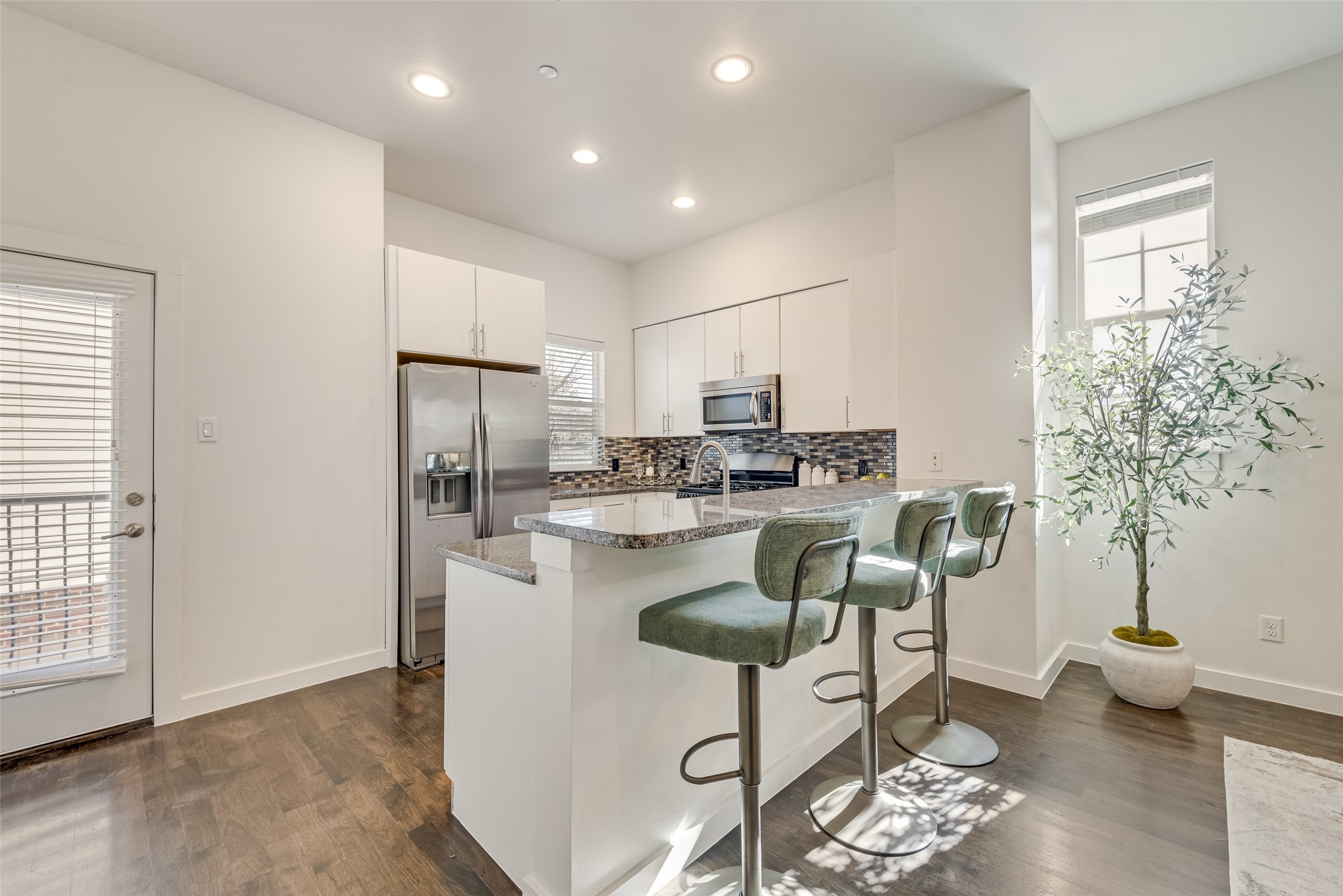 3200 Ross Avenue Dallas TX 75204