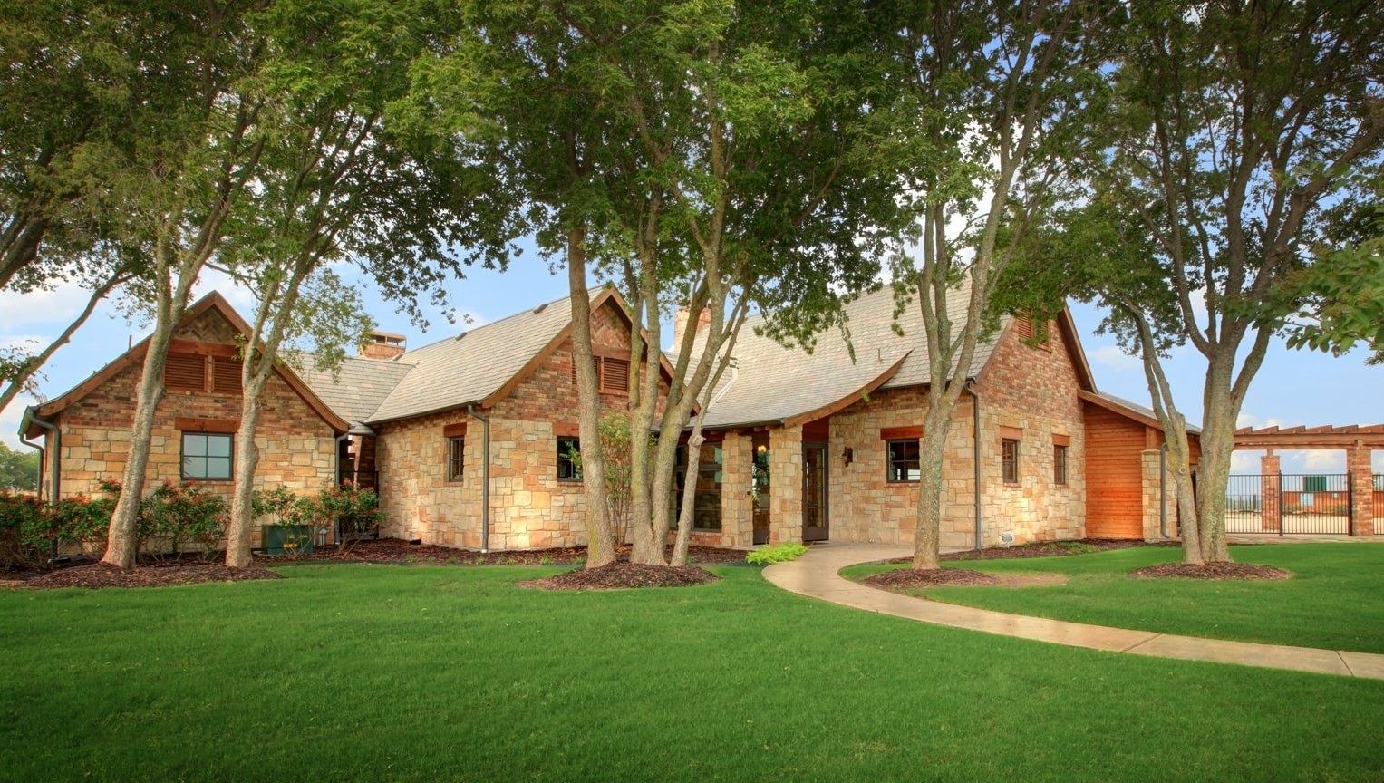 1153 Queensdown Way Forney TX 75126