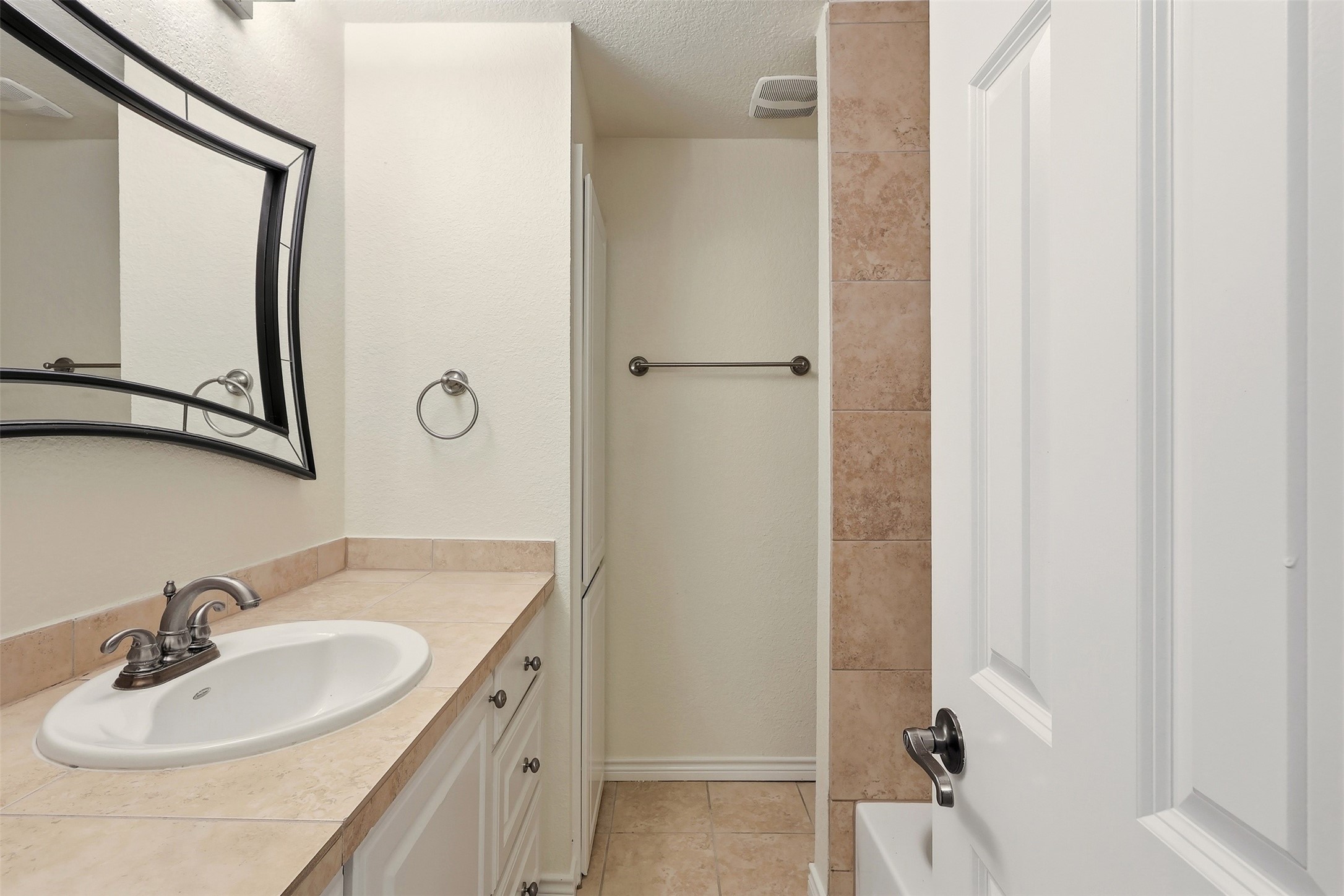 9486 Timberleaf Drive Dallas TX 75243