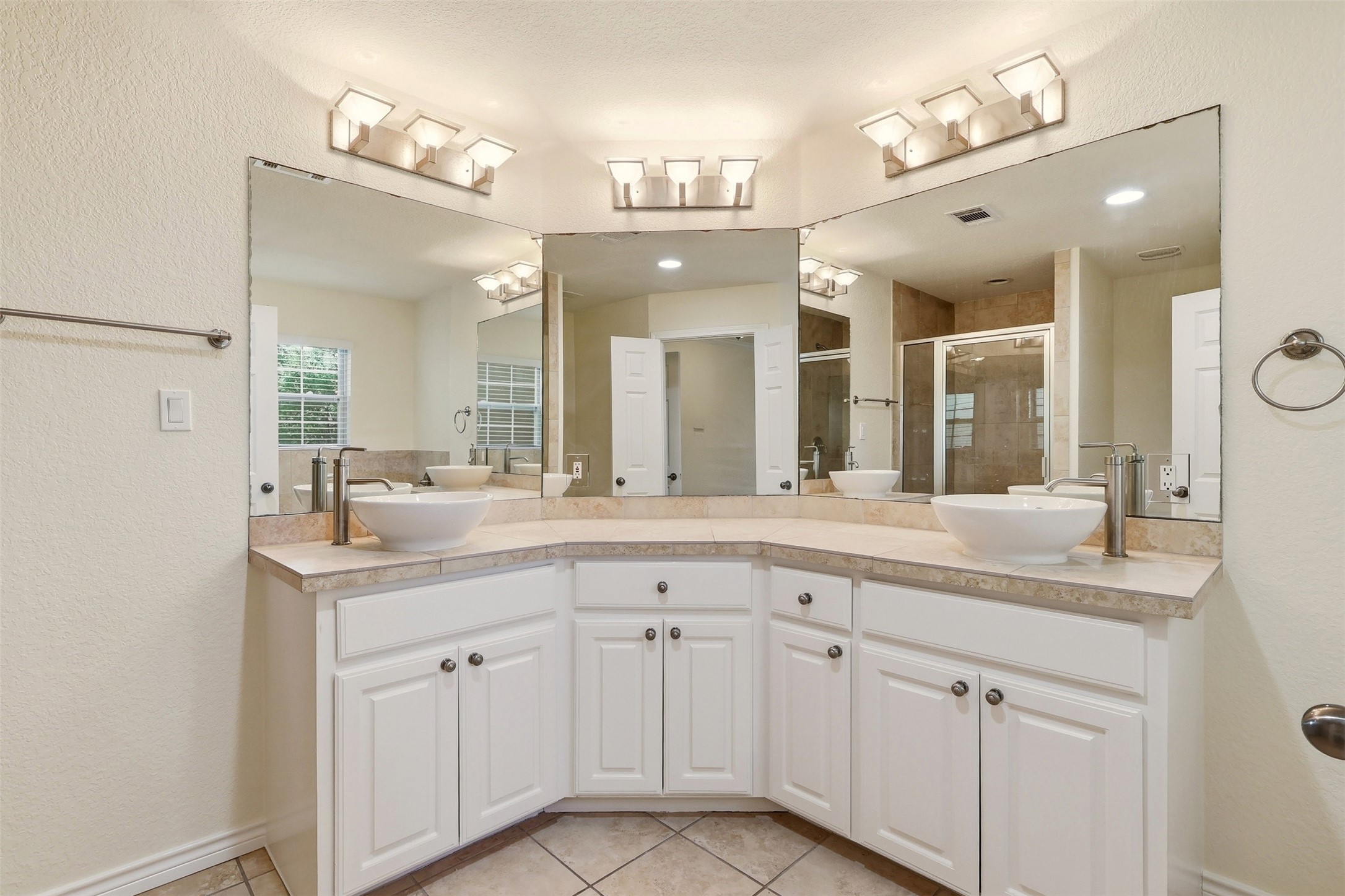 9486 Timberleaf Drive Dallas TX 75243