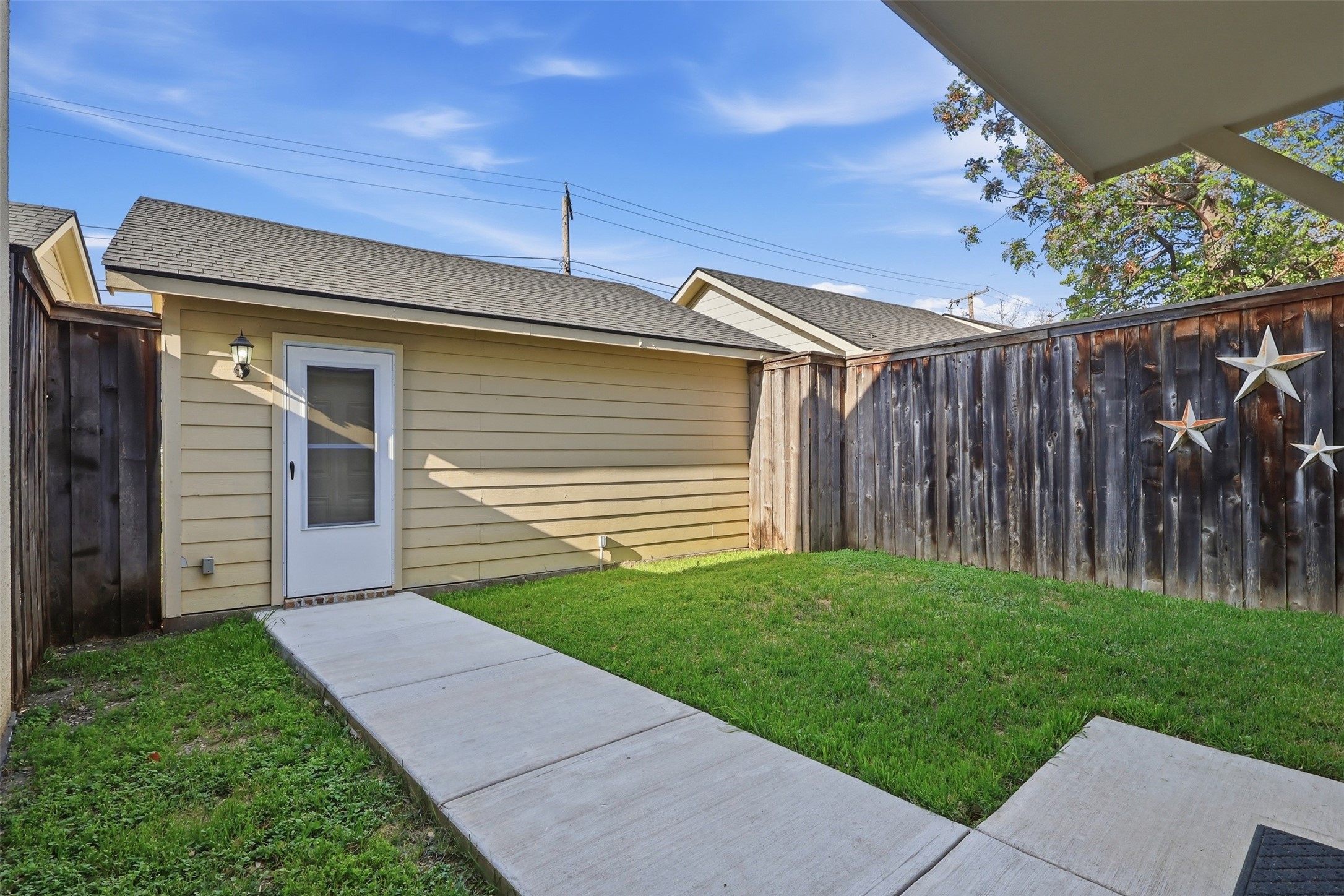 9486 Timberleaf Drive Dallas TX 75243