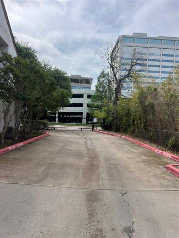 13217 Emily Road Dallas TX 75240