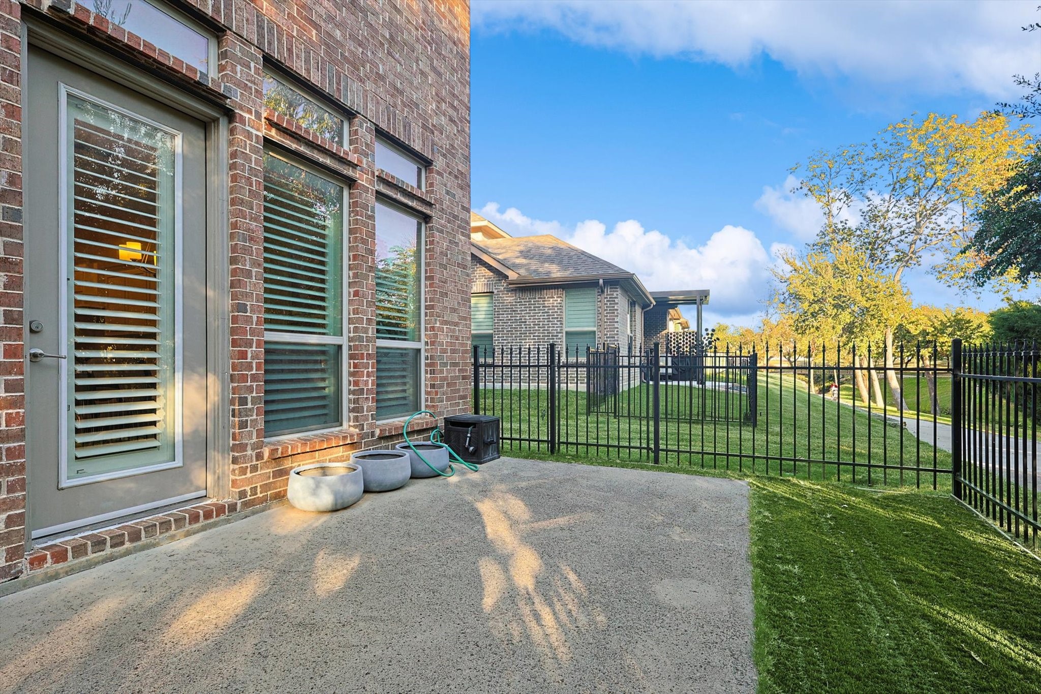 2812 Cedar Elm Drive Carrollton TX 75010