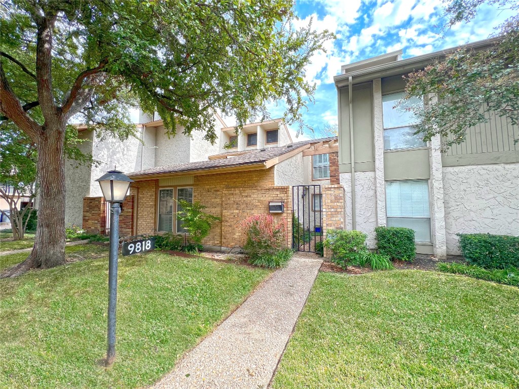 9818 Bent Branch Lane Dallas TX 75243