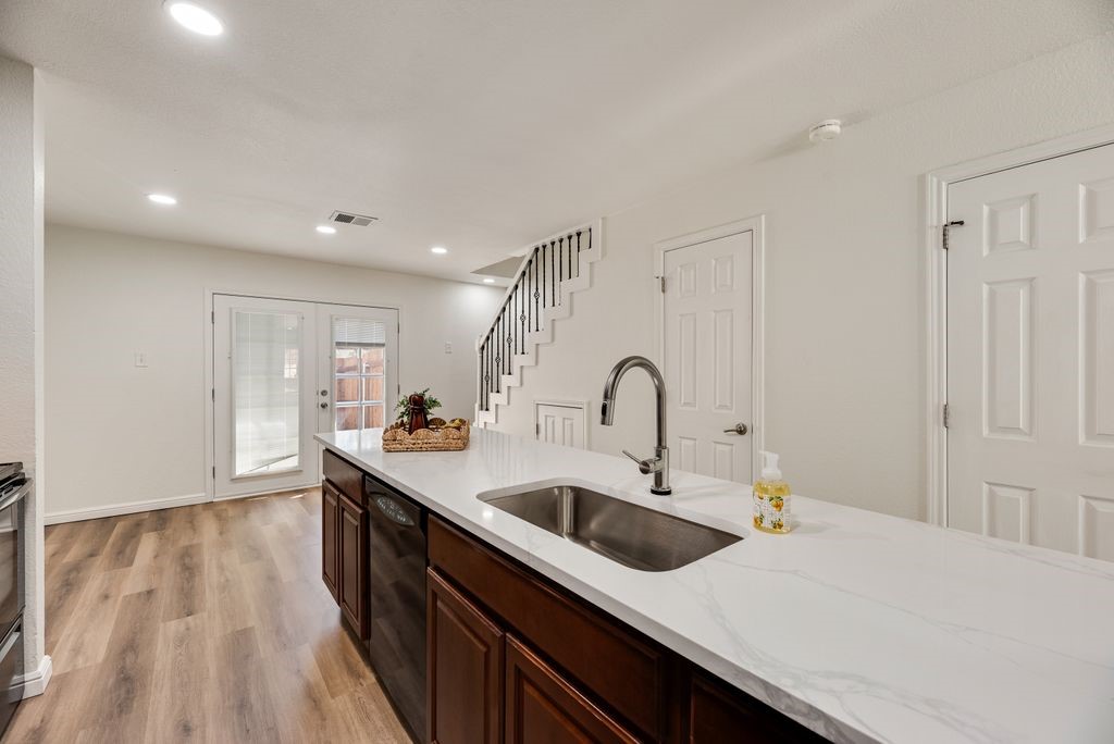 190 Merlin Way Euless TX 76039
