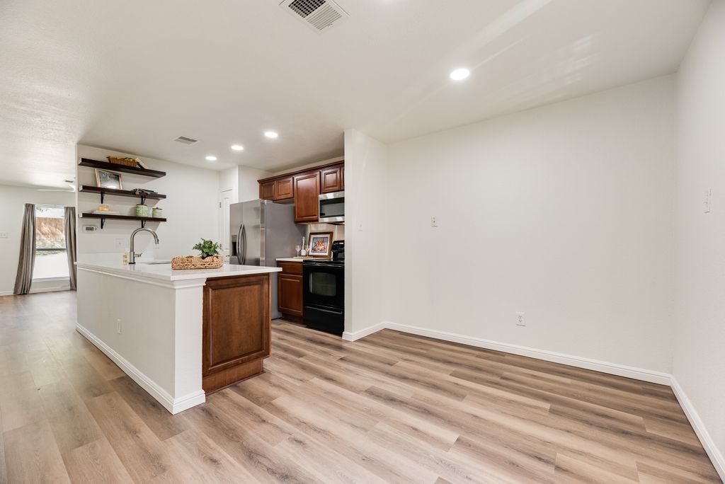 190 Merlin Way Euless TX 76039