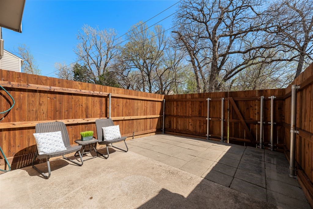 190 Merlin Way Euless TX 76039