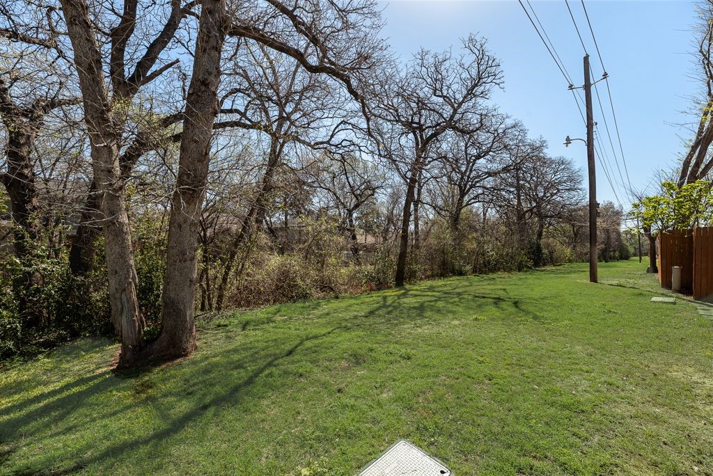 190 Merlin Way Euless TX 76039