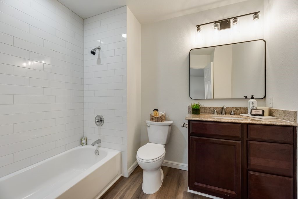 190 Merlin Way Euless TX 76039