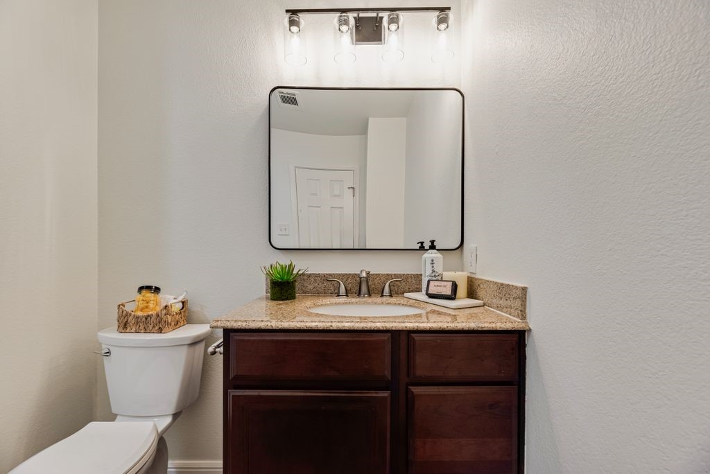 190 Merlin Way Euless TX 76039